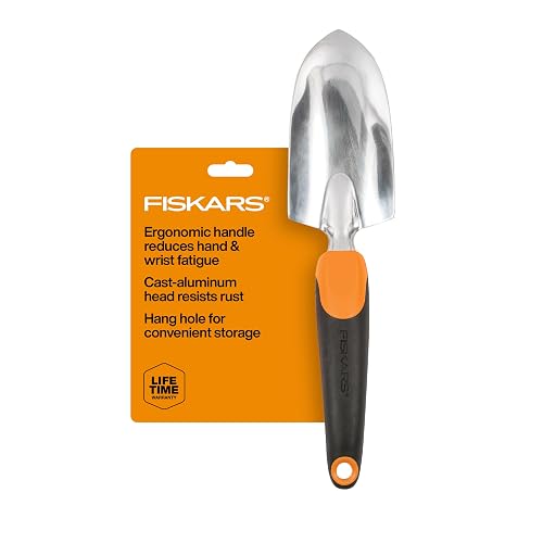 Fiskars Ergo Garden Trowel, Heavy Duty Hand Tool for Digging and Planting | Heavy-Duty Cast Aluminum Rust Resistant Head, Ergonomic Comfort Grip Handle, Hang Hole for Easy Storage, Yard Beds and Pots